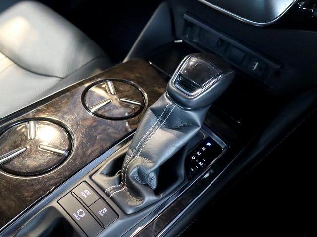 クラウンハイブリッド G-エグゼクティブ パノラミックビューモニター/衝突軽減&追従機能/三眼LEDヘッドライト/LTA/ブラインドスポットモニター/黒レザー/HUD/デジタルインナーミラー/ハンドルヒーター/Bluetooth/ETC(44枚目)