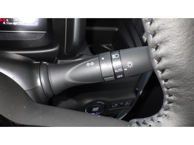 スペーシアカスタム ハイブリッドXS フルLEDヘッドランプ 本革巻ステアリング ステアリングヒーター ヘッドアップディスプレイ 6スピーカー 15インチアルミ マルチユースフラップ 後席センターアームレスト パーソナルテーブル(19枚目)