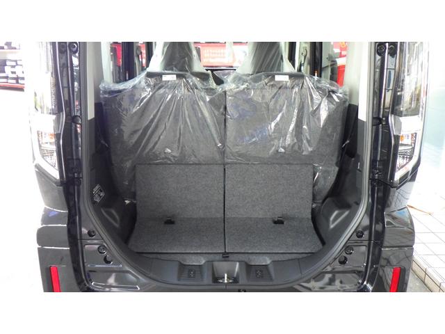 スペーシアカスタム ハイブリッドXS フルLEDヘッドランプ 本革巻ステアリング ステアリングヒーター ヘッドアップディスプレイ 6スピーカー 15インチアルミ 後席センターアームレスト マルチユースフラップ パーソナルテーブル(11枚目)