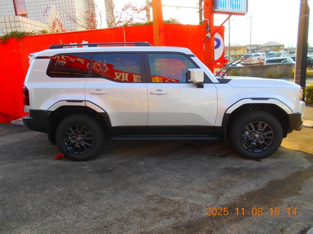 ランドクルーザー250 VX 丸目ヘッド レザーシート ムーンルーフ モデリスタエアロ(4枚目)