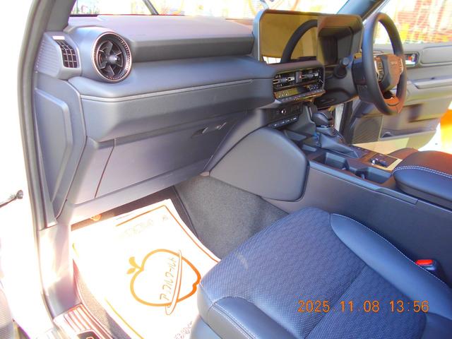 ランドクルーザー250 VX 丸目ヘッド レザーシート ムーンルーフ モデリスタエアロ(14枚目)