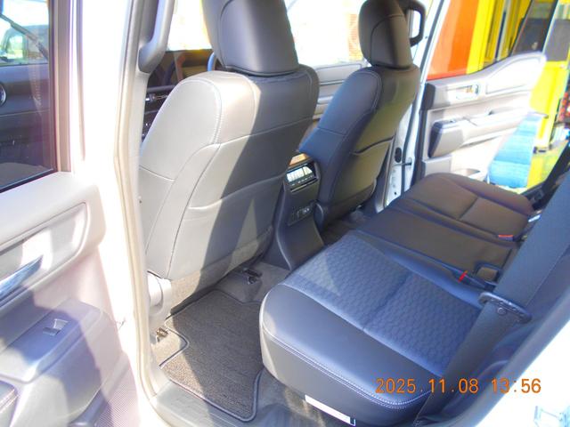 ランドクルーザー250 VX 丸目ヘッド レザーシート ムーンルーフ モデリスタエアロ(19枚目)