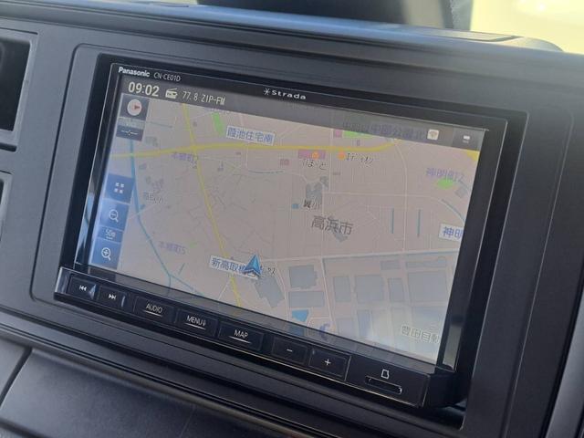 キャンター 全低床強化ダンプ　新型！リアビューカメラ　オリジナルステンレスバンパー　カーナビ　ＥＴＣ　全低床ダンプ　４ナンバー３ｔ強化ダンプ　純正メッキパーツ　中外可動式コボレーン　中間ピン装備　オーバーヘッドシェルフ（5枚目）