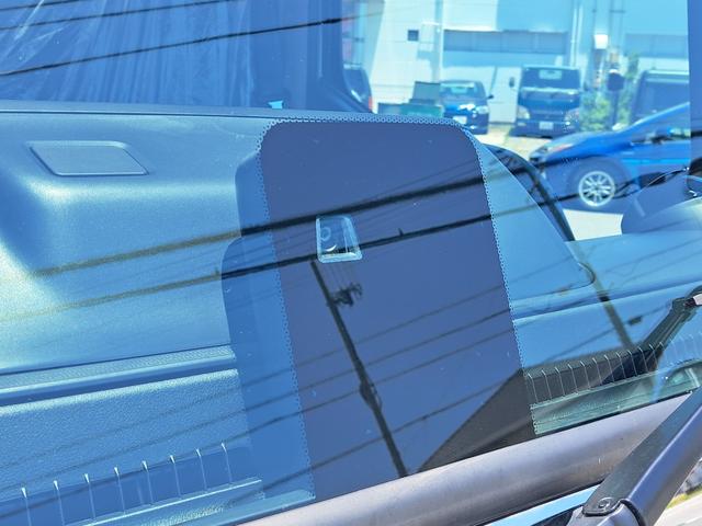 キャンター 全低床強化ダンプ　新型！リアビューカメラ　オリジナルステンレスバンパー　カーナビ　ＥＴＣ　全低床ダンプ　４ナンバー３ｔ強化ダンプ　純正メッキパーツ　中外可動式コボレーン　中間ピン装備　オーバーヘッドシェルフ（20枚目）