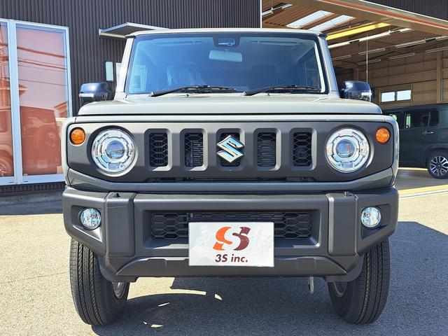 ジムニー XC 届出済み未使用車 4型 5MT パートタイム4WD クリアランスソナー LEDヘッドライト クルーズコントロール デュアルセンサーブレーキ シートヒーター メーカー保証付き(3枚目)