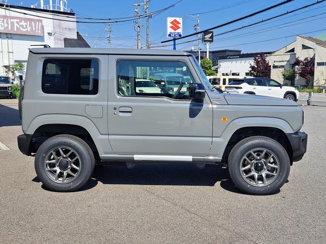 ジムニー XC 届出済み未使用車 4型 5MT パートタイム4WD クリアランスソナー LEDヘッドライト クルーズコントロール デュアルセンサーブレーキ シートヒーター メーカー保証付き(5枚目)