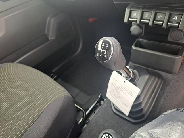 ジムニー XC 届出済み未使用車 4型 5MT パートタイム4WD クリアランスソナー LEDヘッドライト クルーズコントロール デュアルセンサーブレーキ シートヒーター メーカー保証付き(32枚目)