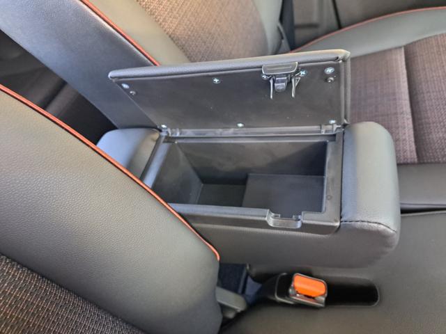 スペーシアカスタム ハイブリッドＧＳ　４ＷＤ　全方位モニター付メモリーナビ　メーカー保証継承付き　スズキセーフティサポート　パワースライドドア　ＬＥＤサイドターンランプ　ＬＥＤヘッドランプ　純正１４インチアルミ　シートヒーター（35枚目）