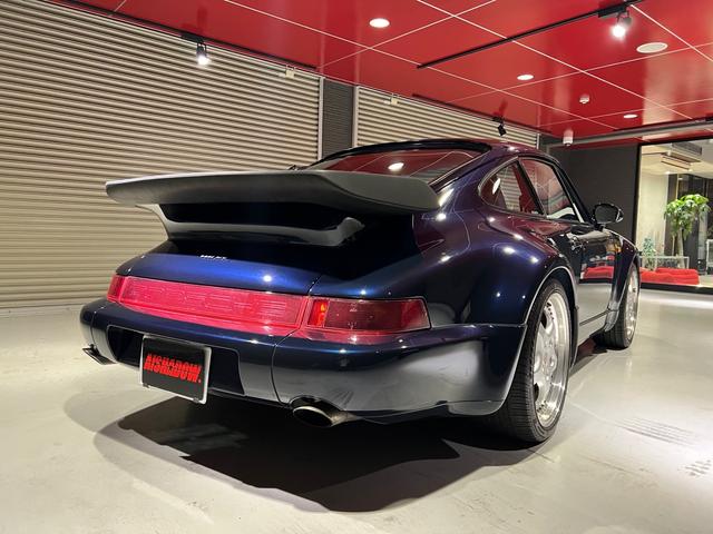 ９１１ターボ　ディーラー車　５速マニュアル　左ハンドル　サンルーフ　エンジンＯ／Ｈ済み　ブルーインテリア(31枚目)