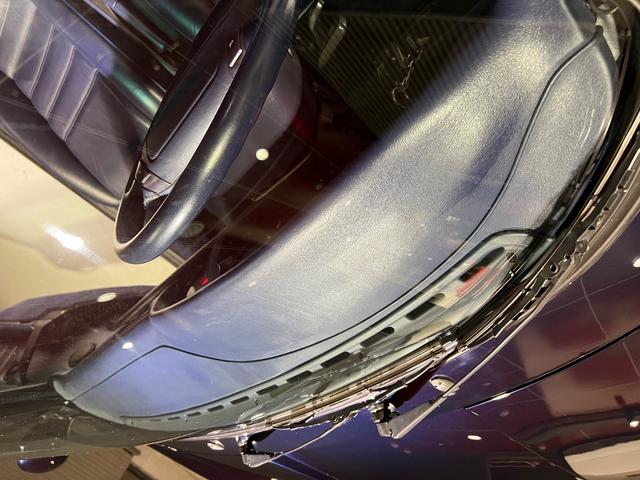 ９１１ターボ　ディーラー車　５速マニュアル　左ハンドル　サンルーフ　エンジンＯ／Ｈ済み　ブルーインテリア(53枚目)