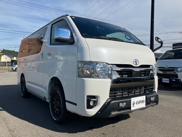 ハイエースバン スーパーＧＬ　ダークプライムＩＩ　登録済未使用車／４ＷＤ／寒冷地仕様／ＡＬＰＩＮＥ　ＢＩＧＤＡ／ＨＤＭＩ／ＥＴＣ／パノラミックビューＭ／デジタルインナーＭ／ＴＲＤフロントスポイラー／１６ｉｎアルミ／両側パワースライドドア／ベッドキット（9枚目）