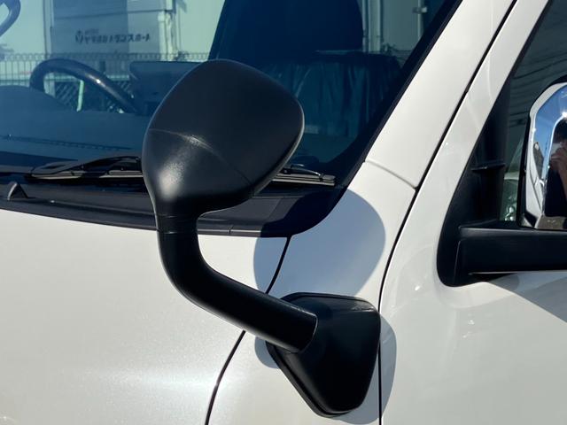 ハイエースバン スーパーＧＬ　ダークプライムＩＩ　登録済未使用車／４ＷＤ／寒冷地仕様／ＡＬＰＩＮＥ　ＢＩＧＤＡ／ＨＤＭＩ／ＥＴＣ／パノラミックビューＭ／デジタルインナーＭ／ＴＲＤフロントスポイラー／１６ｉｎアルミ／両側パワースライドドア／ベッドキット（31枚目）
