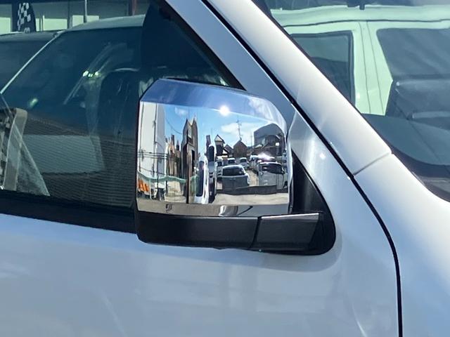 ハイエースバン スーパーＧＬ　ダークプライムＩＩ　登録済未使用車／４ＷＤ／寒冷地仕様／ＡＬＰＩＮＥ　ＢＩＧＤＡ／ＨＤＭＩ／ＥＴＣ／パノラミックビューＭ／デジタルインナーＭ／ＴＲＤフロントスポイラー／１６ｉｎアルミ／両側パワースライドドア／ベッドキット（34枚目）