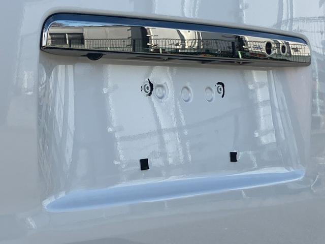 ハイエースバン スーパーＧＬ　ダークプライムＩＩ　登録済未使用車／４ＷＤ／寒冷地仕様／ＡＬＰＩＮＥ　ＢＩＧＤＡ／ＨＤＭＩ／ＥＴＣ／パノラミックビューＭ／デジタルインナーＭ／ＴＲＤフロントスポイラー／１６ｉｎアルミ／両側パワースライドドア／ベッドキット（38枚目）