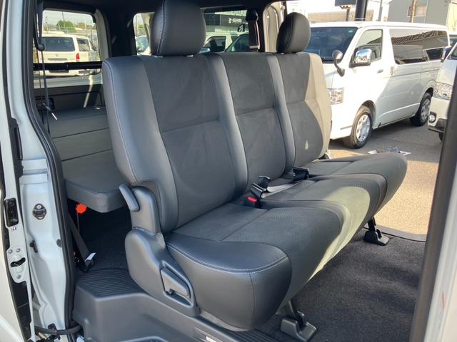 ハイエースバン スーパーＧＬ　ダークプライムＩＩ　登録済未使用車／４ＷＤ／寒冷地仕様／ＡＬＰＩＮＥ　ＢＩＧＤＡ／ＨＤＭＩ／ＥＴＣ／パノラミックビューＭ／デジタルインナーＭ／ＴＲＤフロントスポイラー／１６ｉｎアルミ／両側パワースライドドア／ベッドキット（59枚目）