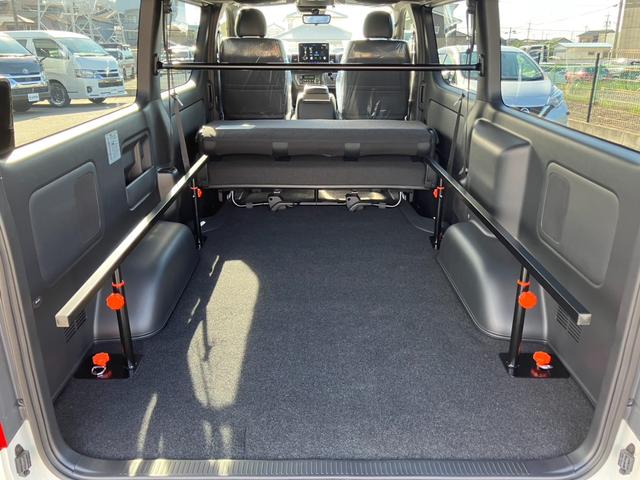 ハイエースバン スーパーＧＬ　ダークプライムＩＩ　登録済未使用車／４ＷＤ／寒冷地仕様／ＡＬＰＩＮＥ　ＢＩＧＤＡ／ＨＤＭＩ／ＥＴＣ／パノラミックビューＭ／デジタルインナーＭ／ＴＲＤフロントスポイラー／１６ｉｎアルミ／両側パワースライドドア／ベッドキット（64枚目）