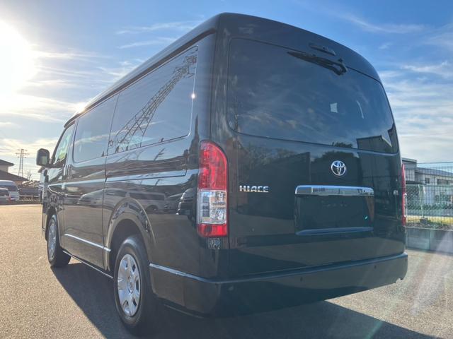 ハイエースワゴン ＧＬ　登録済未使用車／４列１０人乗／パノラミックビューモニター／デジタルインナーミラー／パワースライドドア／ＬＥＤヘッドライト／クリアランスソナー／トヨタセーフティーセンス／ＬＥＤフォグランプ（12枚目）