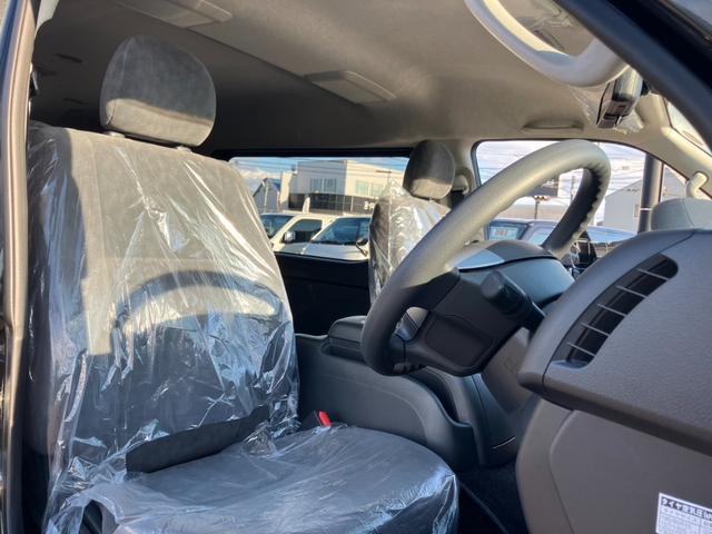 ハイエースワゴン ＧＬ　登録済未使用車／４列１０人乗／パノラミックビューモニター／デジタルインナーミラー／パワースライドドア／ＬＥＤヘッドライト／クリアランスソナー／トヨタセーフティーセンス／ＬＥＤフォグランプ（18枚目）