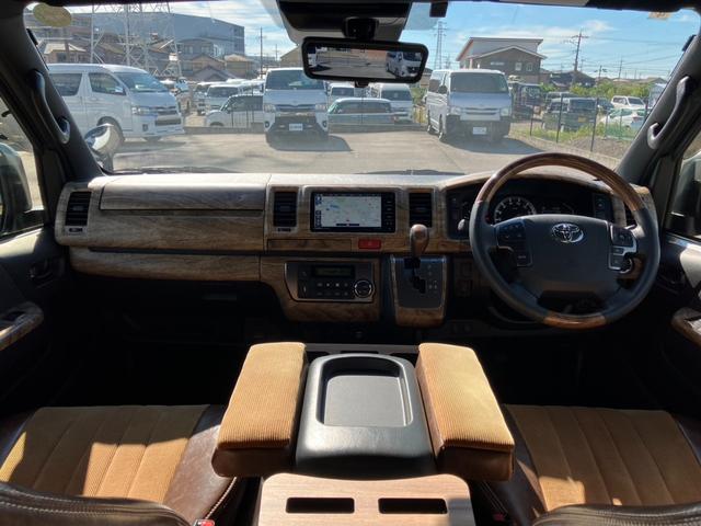 ハイエースバン スーパーＧＬ　ダークプライムＩＩ　４ＷＤ／寒冷地仕様／ナビＴＶ／バックカメラ／ＥＴＣ／パノラミックビューモニター／デジタルインナーミラー／フロントスポイラー／１６ｉｎアルミ／シートカバー／ＬＥＤヘッドライト／床張りキット／ベッドキット（15枚目）