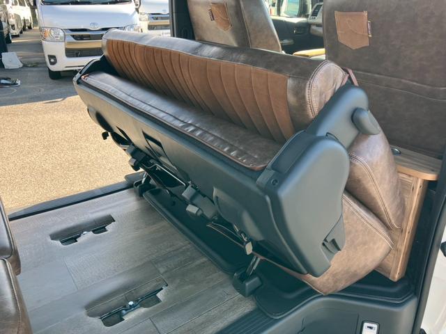 ハイエースバン スーパーＧＬ　ダークプライムＩＩ　４ＷＤ／寒冷地仕様／ナビＴＶ／バックカメラ／ＥＴＣ／パノラミックビューモニター／デジタルインナーミラー／フロントスポイラー／１６ｉｎアルミ／シートカバー／ＬＥＤヘッドライト／床張りキット／ベッドキット（58枚目）