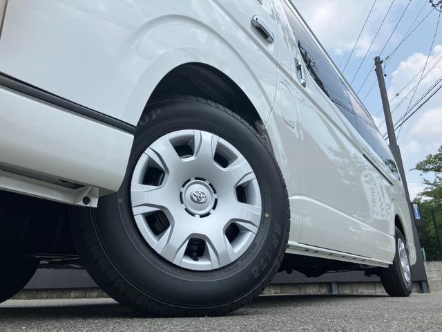 ハイエースワゴン グランドキャビン　登録済未使用車／４ＷＤ／４列１０人乗り／デジタルインナーミラー／パノラミックビューモニター／パワースライドドア／ＬＥＤヘッドライト／スマートキー／トヨタセーフティーセンス／ＬＥＤフォグ（14枚目）