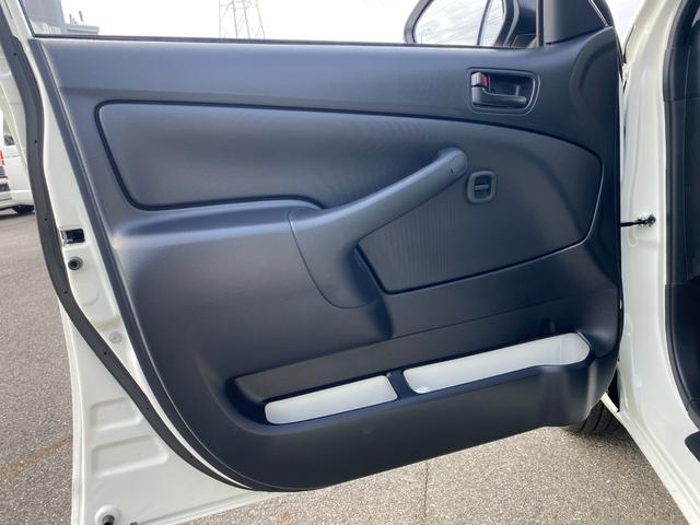 プロボックス Ｆ　登録済未使用車／４ＷＤ／バックモニター／トヨタセーフティーセンス／ＡＣ１００Ｖ電源／ダブルエアバック／オートハイビーム／レーンキーピング／トラクションコントロール／キーレスエントリー／電動格納ドアミラ（42枚目）