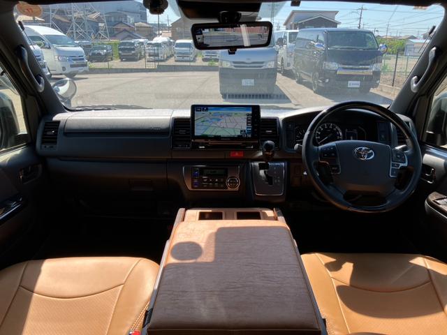 ハイエースバン スーパーＧＬ　ダークプライムＩＩ　Ｋｅｎｗｏｏｄフローティングナビ／バックカメラ／パノラミックビューＭ／デジタルインナーミラー／ＧＲ８センターコンソール／シートカバー／クリアランスソナー／ＡＣ１００Ｖ電源／ベッドキット／ヒッチメンバー（15枚目）