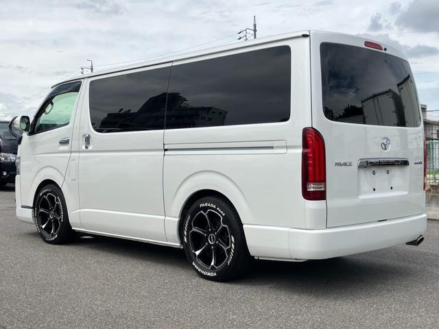 ハイエースバン スーパーＧＬ　ダークプライムＩＩ　１オーナー／ＡＬＰＩＮＥ　ＢＩＧＸ／Ｂカメラ／フリップダウンモニター／ＥＳＳＥＸフロントスポイラー／１７ｉｎＡＷ／ローダウン／両側電動スライドドア／ＬＥＤテール／ＧＲ８センターコンソール／ベッドキット（12枚目）