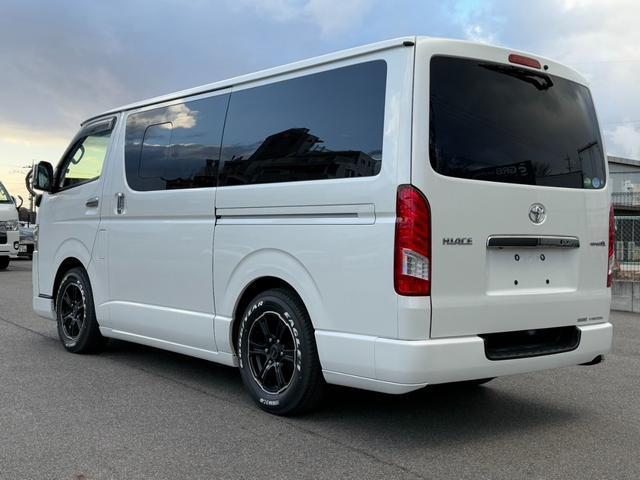 ハイエースバン スーパーＧＬ　ダークプライム　４ＷＤ／ＡＬＰＩＮＥ　ＢＩＧＤＡ／ＡＬＰＩＮＥデジタルインナーミラー／ＥＴＣ／ＥＳＳＥＸフロントスポイラー／サイドステップ／リアライナー／１６ｉｎアルミ／ローダウン／ＬＥＤテール／ベッドキット（12枚目）