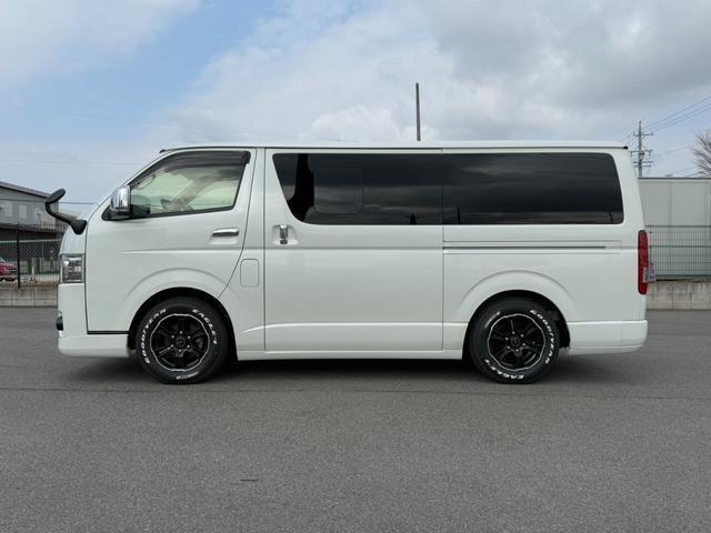ハイエースバン スーパーＧＬ　ダークプライム　４ＷＤ／ＡＬＰＩＮＥ　ＢＩＧＤＡ／ＡＬＰＩＮＥデジタルインナーミラー／ＥＴＣ／ＥＳＳＥＸフロントスポイラー／サイドステップ／リアライナー／１６ｉｎアルミ／ローダウン／ＬＥＤテール／ベッドキット（24枚目）