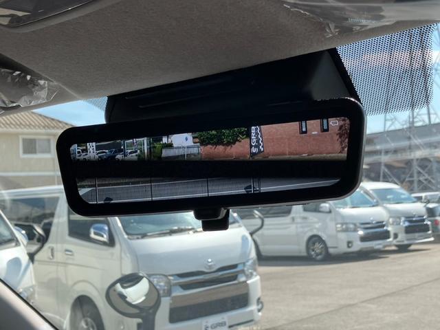 ハイエースワゴン グランドキャビン　ファインテックツアラー／登録済未使用車／ＡＬＰＩＮＥ　ＢＩＧＸ／ＨＤＭＩ／フリップダウンモニター／１０人乗り／デジタルインナＭ／パノラミックビューＭ／電動スライドドア／ＬＥＤフォグライト／スマートキー（3枚目）