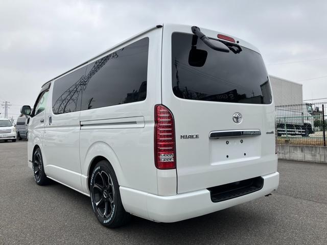 ハイエースバン ロングスーパーＧＬ　ナビＴＶ／バックカメラ／Ｂｌｕｅｔｏｏｔｈ／ＥＴＣ／フロントスポイラー／１７ｉｎアルミ／ローダウン／ＬＥＤテールライト／シートカバー／ベッドキット／ロッドホルダー／ＬＥＤヘッドライト／Ｗエアバック（12枚目）