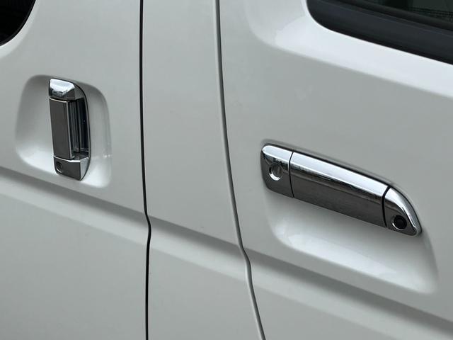 ハイエースバン ロングスーパーＧＬ　ナビＴＶ／バックカメラ／Ｂｌｕｅｔｏｏｔｈ／ＥＴＣ／フロントスポイラー／１７ｉｎアルミ／ローダウン／ＬＥＤテールライト／シートカバー／ベッドキット／ロッドホルダー／ＬＥＤヘッドライト／Ｗエアバック（35枚目）