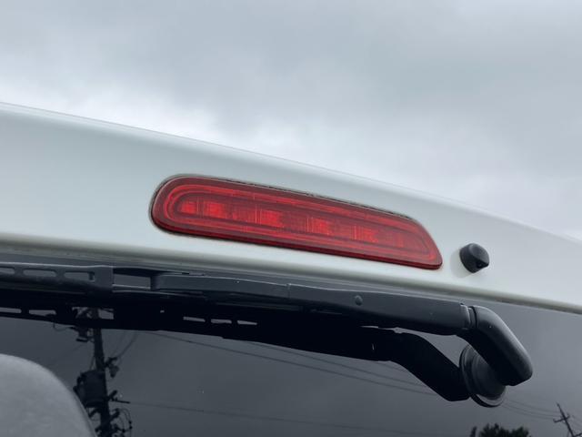 ハイエースバン ロングスーパーＧＬ　ナビＴＶ／バックカメラ／Ｂｌｕｅｔｏｏｔｈ／ＥＴＣ／フロントスポイラー／１７ｉｎアルミ／ローダウン／ＬＥＤテールライト／シートカバー／ベッドキット／ロッドホルダー／ＬＥＤヘッドライト／Ｗエアバック（37枚目）
