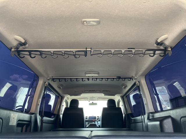 ハイエースバン ロングスーパーＧＬ　ナビＴＶ／バックカメラ／Ｂｌｕｅｔｏｏｔｈ／ＥＴＣ／フロントスポイラー／１７ｉｎアルミ／ローダウン／ＬＥＤテールライト／シートカバー／ベッドキット／ロッドホルダー／ＬＥＤヘッドライト／Ｗエアバック（57枚目）