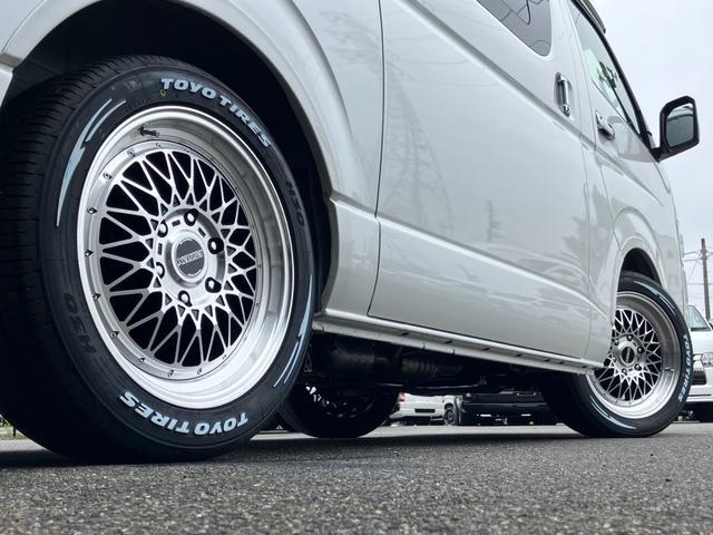 ハイエースバン スーパーGL ダークプライムII ALPINE BIGDA/Bカメラ/HDMI/ETC/トヨタセーフティーセンス/LEDヘッドライト/GR8フロントスポイラー/ESSEX18inアルミ/センターコンソール/シートカバー/ベッドキット(26枚目)