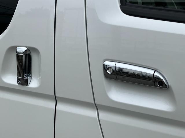 ハイエースバン スーパーGL ダークプライムII ALPINE BIGDA/Bカメラ/HDMI/ETC/トヨタセーフティーセンス/LEDヘッドライト/GR8フロントスポイラー/ESSEX18inアルミ/センターコンソール/シートカバー/ベッドキット(34枚目)