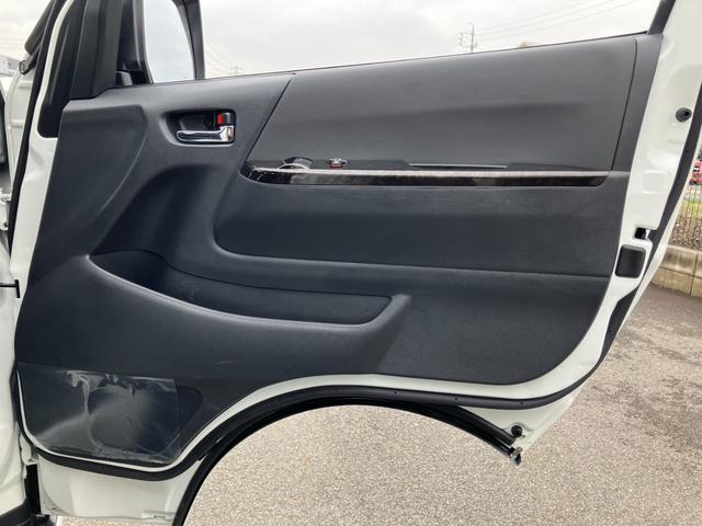 ハイエースバン スーパーGL ダークプライムII ALPINE BIGDA/Bカメラ/HDMI/ETC/トヨタセーフティーセンス/LEDヘッドライト/GR8フロントスポイラー/ESSEX18inアルミ/センターコンソール/シートカバー/ベッドキット(46枚目)