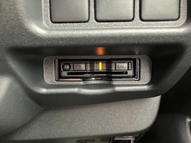 ハイエースバン スーパーGL ダークプライムII ALPINE BIGDA/Bカメラ/HDMI/ETC/トヨタセーフティーセンス/LEDヘッドライト/GR8フロントスポイラー/ESSEX18inアルミ/センターコンソール/シートカバー/ベッドキット(57枚目)