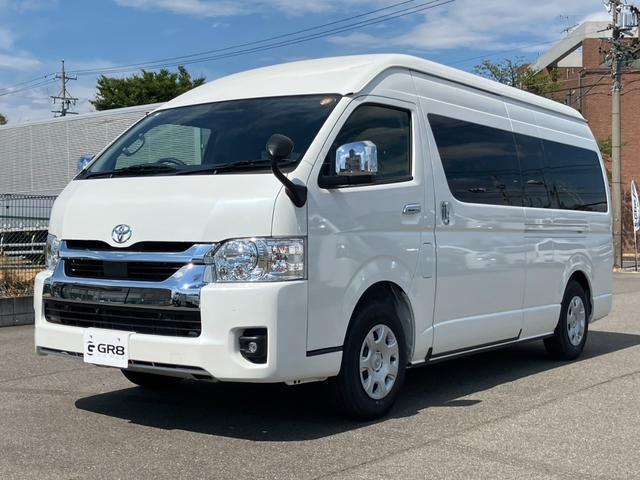 ハイエースワゴン グランドキャビン ファインテックツアラー/登録済未使用車/10人乗り/デジタルインナーミラー/パノラミックビューモニター/電動スライドドア/LEDフォグライト/スマートキー/トヨタセーフティセンス/助手席エアバック(10枚目)