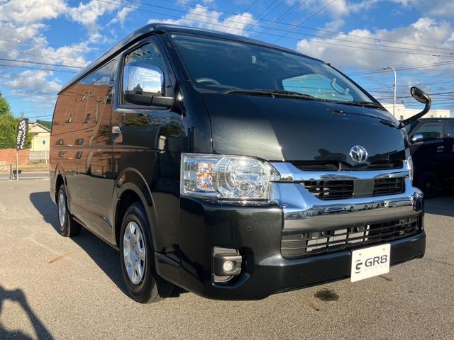 ハイエースワゴン GL 登録済未使用車/4列10人乗/パノラミックビューモニター/デジタルインナーミラー/パワースライドドア/LEDヘッドライト/クリアランスソナー/トヨタセーフティーセンス/LEDフォグランプ(9枚目)