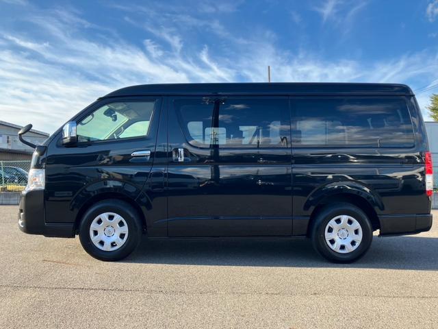 ハイエースワゴン GL 登録済未使用車/4列10人乗/パノラミックビューモニター/デジタルインナーミラー/パワースライドドア/LEDヘッドライト/クリアランスソナー/トヨタセーフティーセンス/LEDフォグランプ(24枚目)