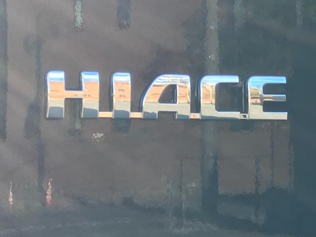 ハイエースワゴン GL 登録済未使用車/4列10人乗/パノラミックビューモニター/デジタルインナーミラー/パワースライドドア/LEDヘッドライト/クリアランスソナー/トヨタセーフティーセンス/LEDフォグランプ(38枚目)