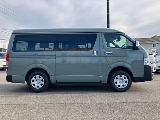 ハイエースバン ロングワイドスーパーGL アースカラーパッケージ 登録済未使用車/4WD/寒冷地仕様/ALPINE BIGDA/HDMI/ETC/パノラミックビューM/LEDヘッドライト/クリアランスソナー/スマートキー/純正エンジンスタータ(23枚目)