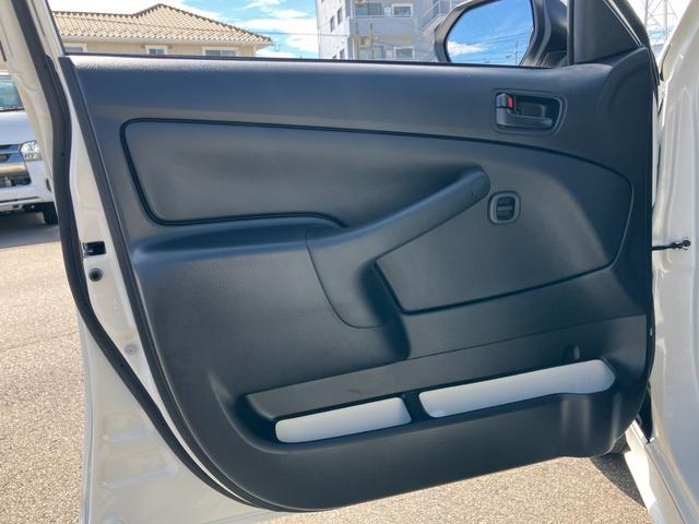 プロボックス Ｆ　登録済未使用車／ナビＴＶ／ＤＶＤ再生／ＥＴＣ／Ｂｌｕｅｔｏｏｔｈ／バックカメラ／Ｗ－ＴＵＮＥフルエアロ／ＲＡＹＳ１６ｉｎアルミ／ローダウン／セーフティセンス／ＡＣ１００Ｖ電源／キーレス／オートエアコン（43枚目）