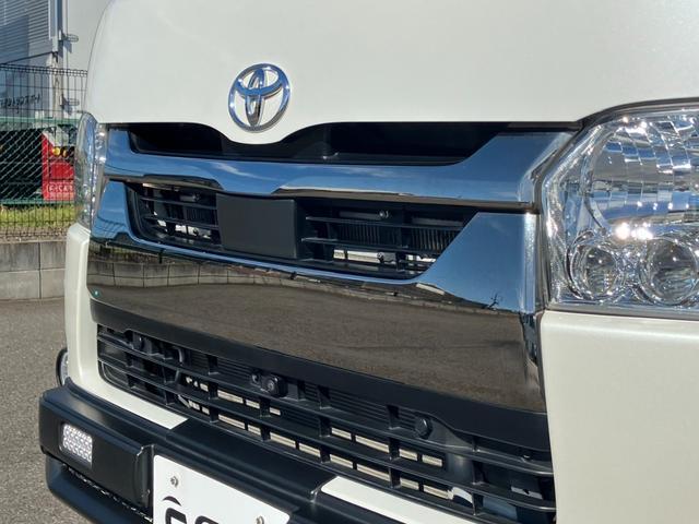 ハイエースバン スーパーＧＬ　ダークプライムＩＩ　４ＷＤ／寒冷地仕様／ナビＴＶ／バックカメラ／ＥＴＣ／パノラミックビューモニター／デジタルインナーミラー／フロントスポイラー／１６ｉｎアルミ／シートカバー／ＬＥＤヘッドライト／床張りキット／ベッドキット（27枚目）
