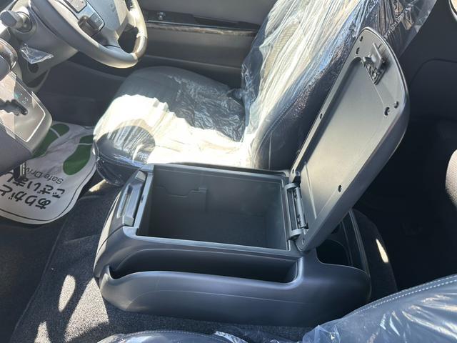 ハイエースバン スーパーＧＬ　ダークプライムＩＩ　４ＷＤ／登録済未使用／両側パワスラ／全方位カメラ／デジタルミラー／スマートキ／ＬＥＤヘッドライト／コーナーソナー（52枚目）