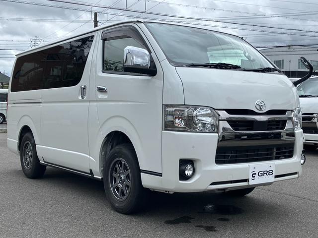 ハイエースバン スーパーGL ダークプライムII 4WD/ナビTV/Bカメラ/ETC/スマートキー/AC100V電源/セーフティセンス/15インチアルミ/LEDヘッドライト/フォグライト/リア小窓付きスライドドア/クリアランスソナー/オートハイビーム(9枚目)