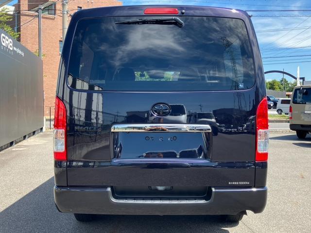 ハイエースバン スーパーGL ダークプライム ナビTV/バックカメラ/ETC/フリップダウンモニター/トヨタセーフティーセンス/レーンデパーチャーアラート/オートハイビーム/LEDヘッドライト/AC100V電源/スマートキー/ベッドキット(22枚目)