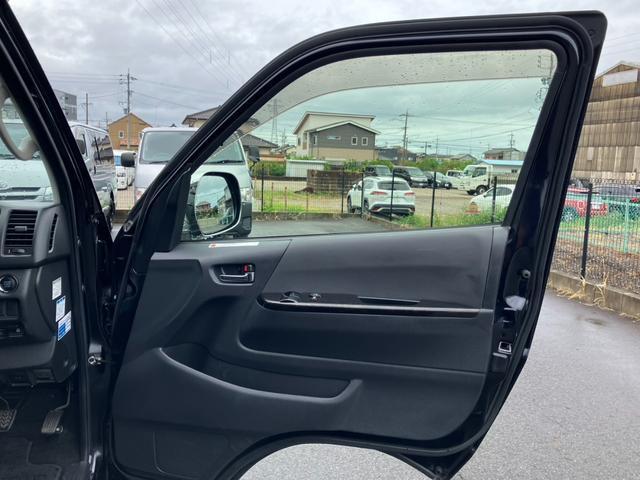 ハイエースバン スーパーGL ダークプライム ナビTV/バックカメラ/ETC/フリップダウンモニター/トヨタセーフティーセンス/レーンデパーチャーアラート/オートハイビーム/LEDヘッドライト/AC100V電源/スマートキー/ベッドキット(41枚目)
